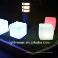 changeant d’acrylique de couleur led cube